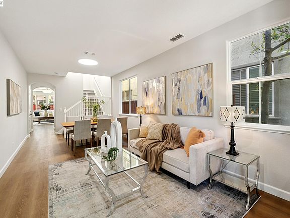 4th image of 300 American Farms Ave