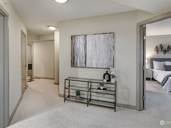 2nd image of 1100 106th Avenue NE #603
