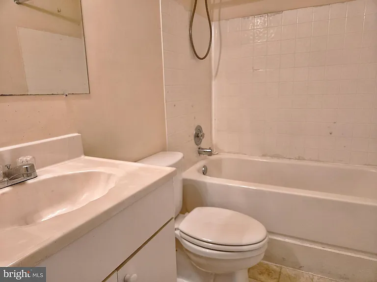 13906 Gothic Dr — Photo 44