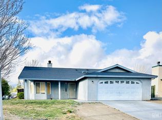 321 Holly Dr, Tehachapi, CA