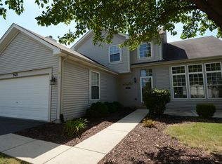 2675 Tiffany St, Aurora, IL 60503