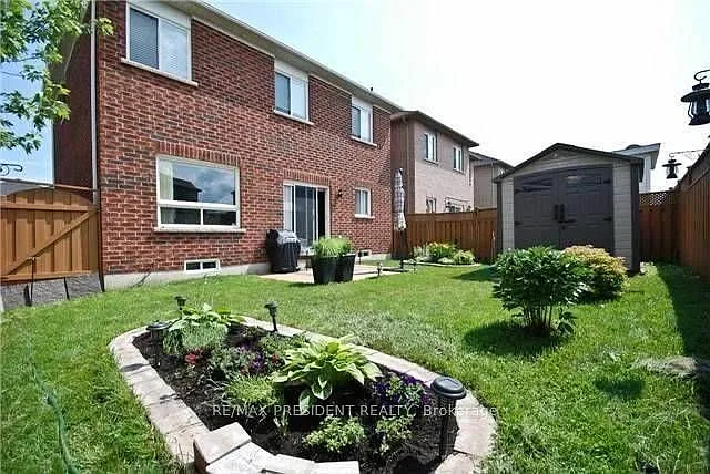 1091 McCuaig Dr — Photo 26