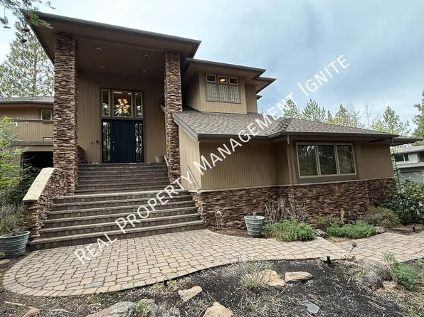 3337 NW McCready Dr, Bend, OR 97703