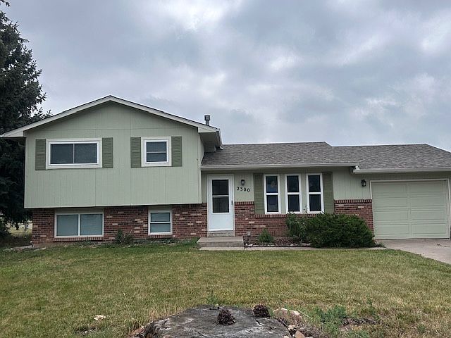 1st image of 2300 Cotswold Ct