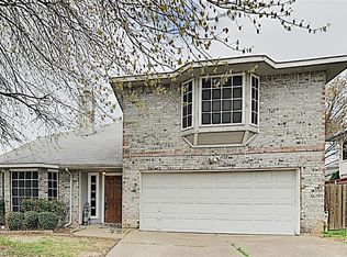 7011 Escondido Dr, Arlington, TX 76016