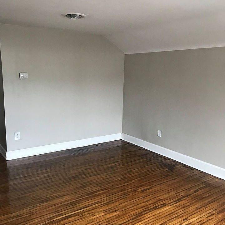 1st image of 208 Callodine Ave Floor 2