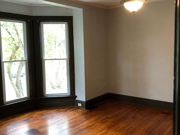 5th image of 20373 Alden St