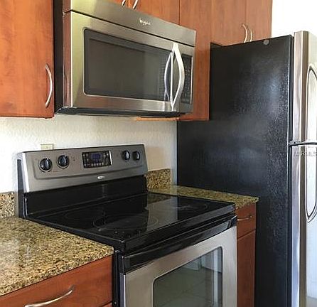 4th image of 11562 Westwood Blvd APT 928