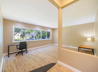 8822 Forestview Rd #2, Evanston, IL 60203