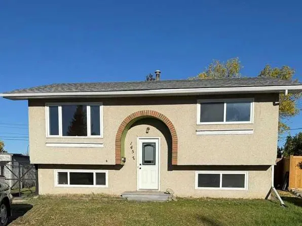 11452 SE 97th St, Grande Prairie, AB T8V 3N2