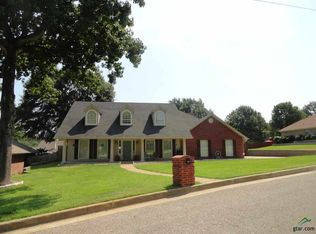 14403 Cedarwood Cir, Tyler, TX 75703