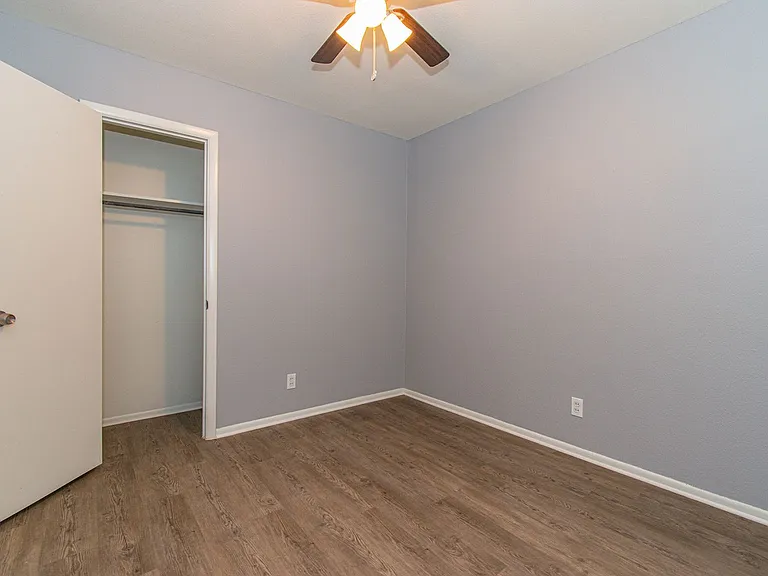 4320 Wesley St — Photo 26