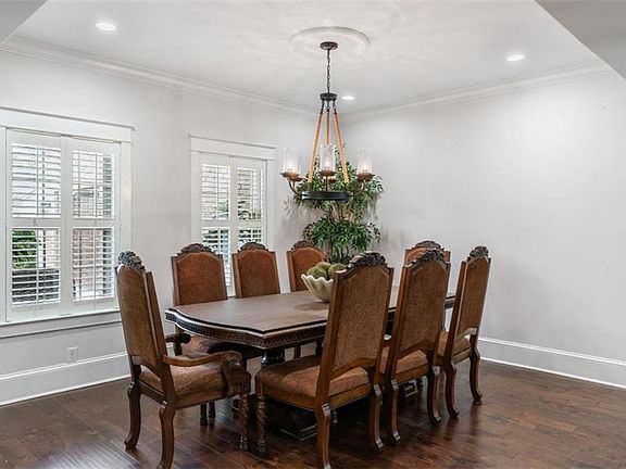 4th image of 1086 Sinclair Pointe St