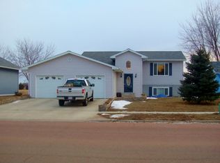 713 W Norway Ave, Mitchell, SD 57301