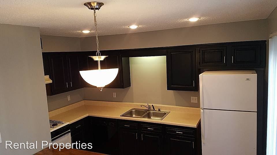 2nd image of 742 Tara Ct