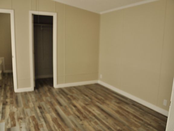 4th image of 33570 Clinton Allen Rd