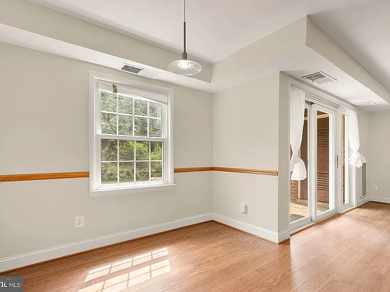 3975 Lyndhurst Dr #103 — Photo 11