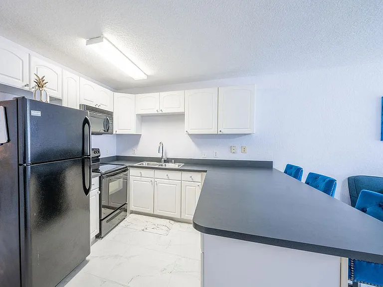 251 Circle Dr #A — Photo 24