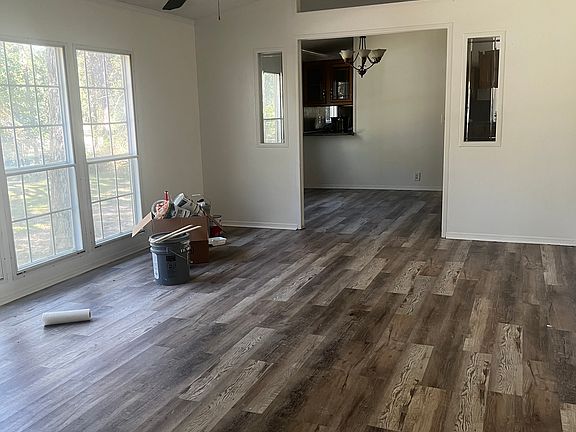 2nd image of 4546 Emerson Ct
