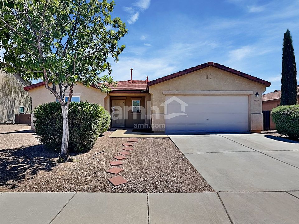 1st image of 5020 E Butterweed Dr