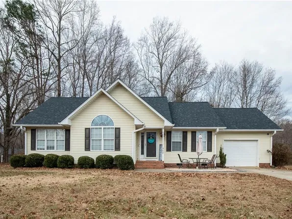 908 Bunting Rd, Asheboro, NC 27205