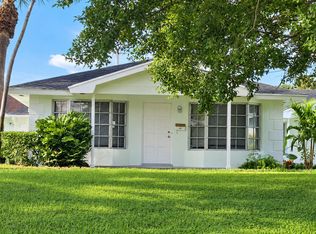 800 Ibis Way APT 4, North Palm Beach, FL 33408