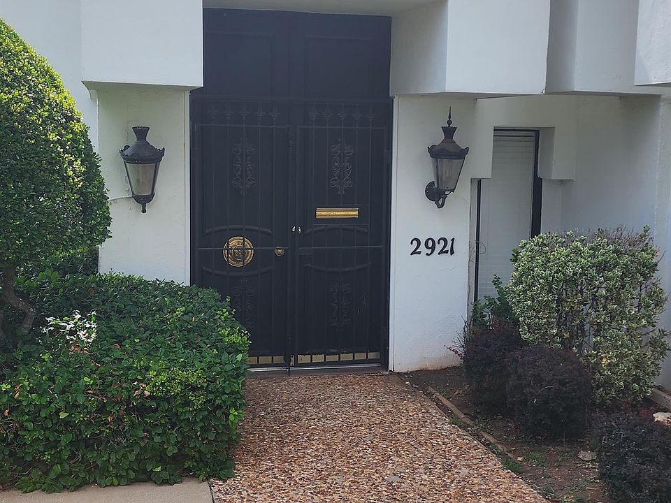 1st image of 2921 Acropolis St #A