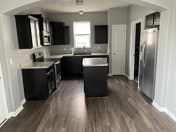 3rd image of 5642 Alliance Way