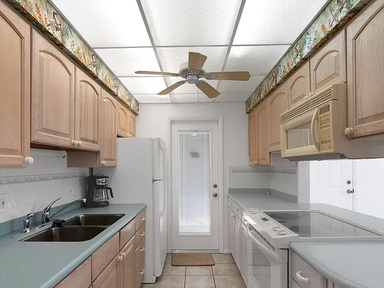 612 Guild Dr #20 — Photo 16