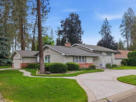 3rd image of 1005 W Bellwood Dr