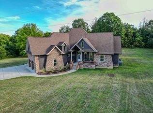 472 Parker Rd, Portland, TN 37148