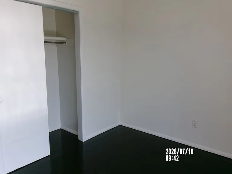 1024 SW 42nd St — Photo 11