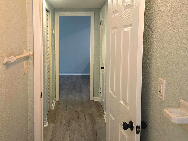 3336 Myra St — Photo 25