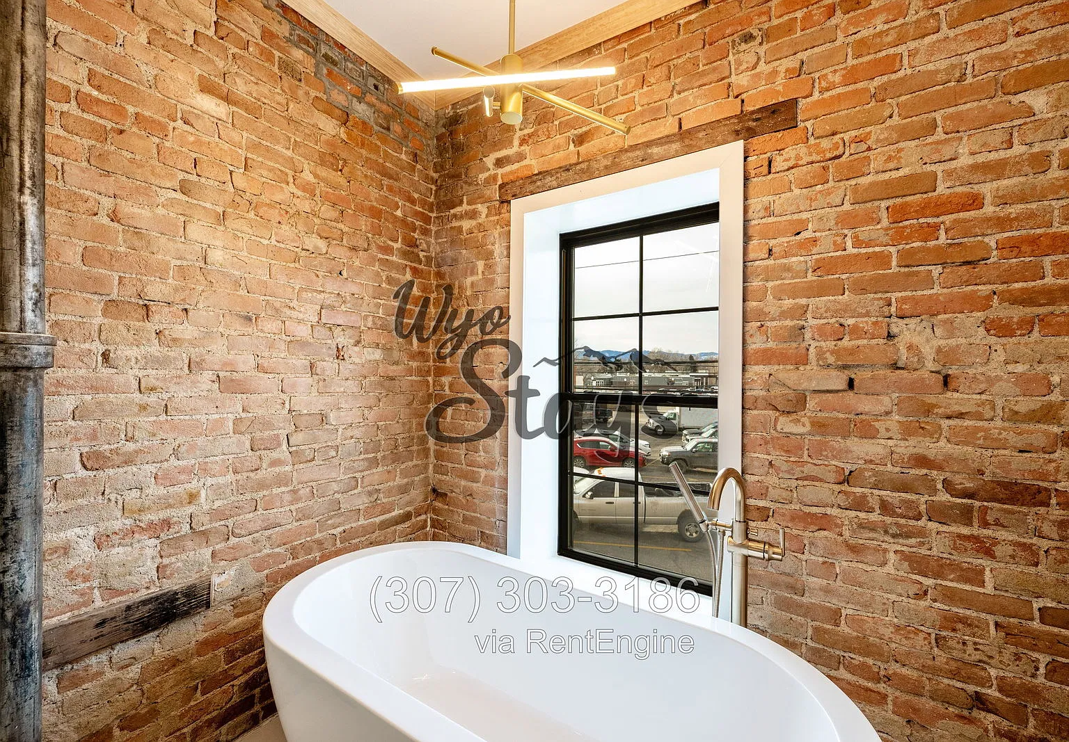 2 bed, 3.0 bath, 2400 sqft, $4,800 — Photo 4