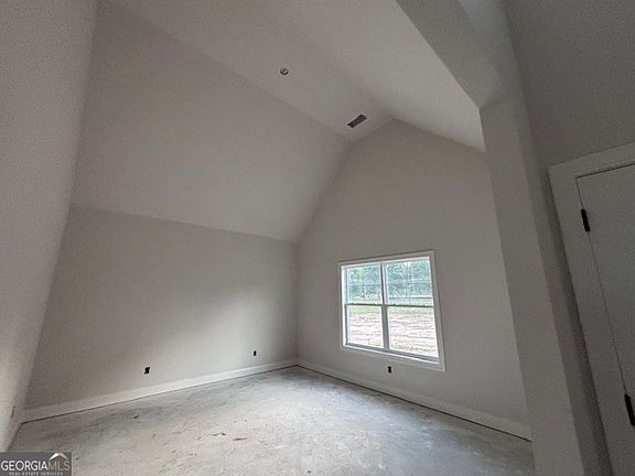 4th image of 690 Inman Rd #2