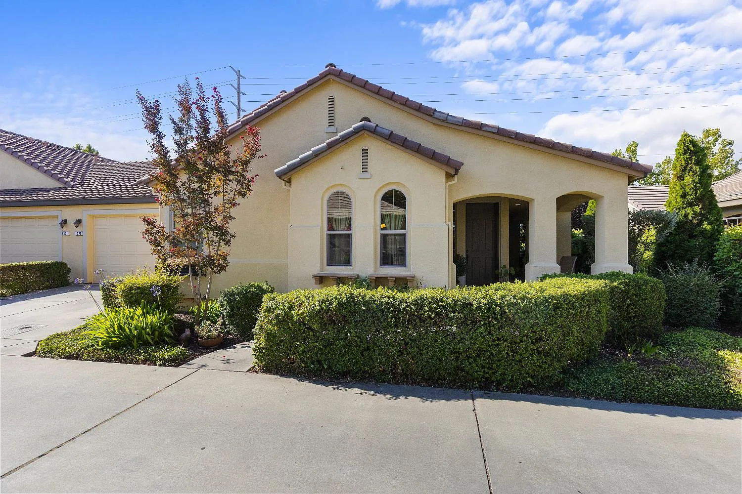 1329 Marseille Ln photo 1