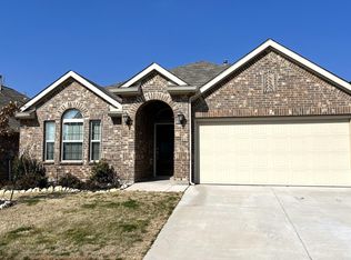 828 San Madrid Trl, Haslet, TX 76052