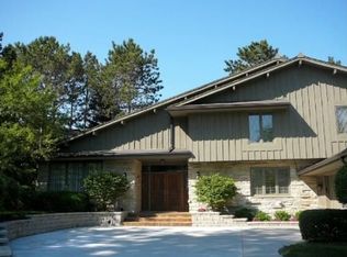 825 Waters Edge, Racine, WI 53402