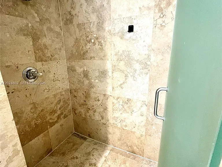 935 Euclid Ave #6 — Photo 15