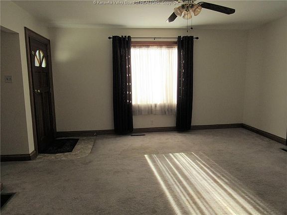 2nd image of 904 Wilson St