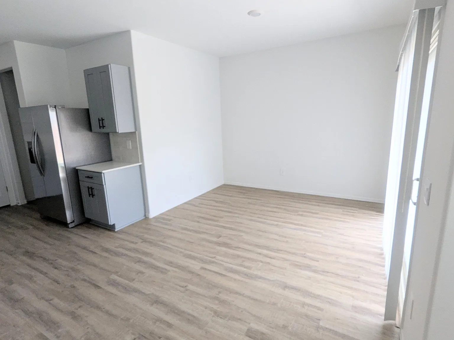 4 bed, 2264 sqft, $2,495 — Photo 4