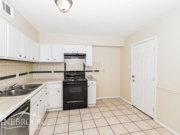 4th image of 2350 Morning Vista Dr