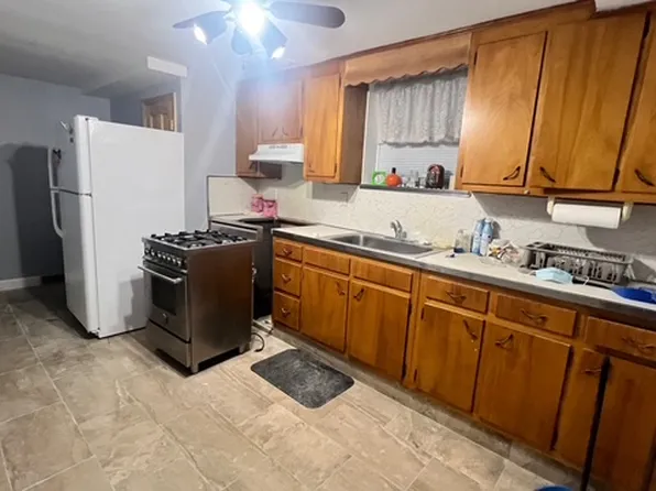 2121 Kimball Street image 1 of 12