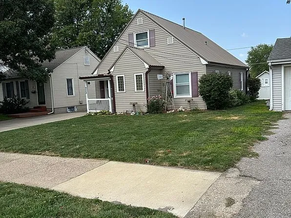 928 S 19th St, Quincy, IL 62301