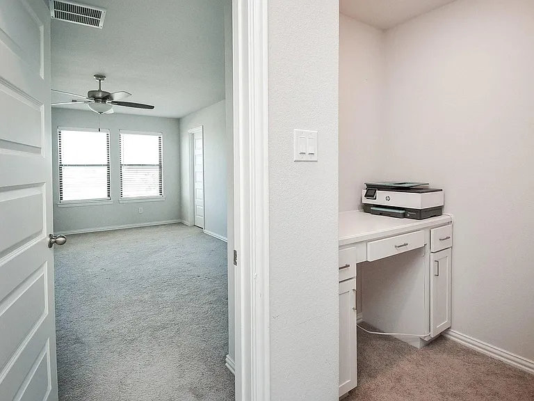 27950 Western Creek Ct — Photo 15
