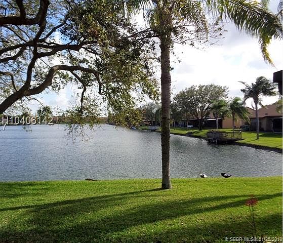 2nd image of 2726 SW 55th St #2726