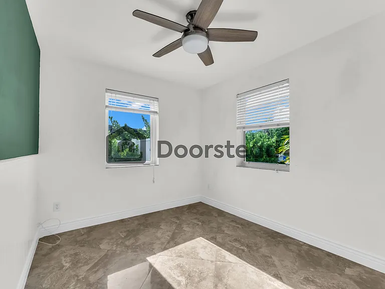 1837 NE 48th Ct — Photo 28