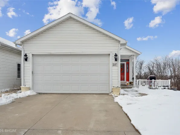 2107 W 4th Ave, Indianola, IA 50125