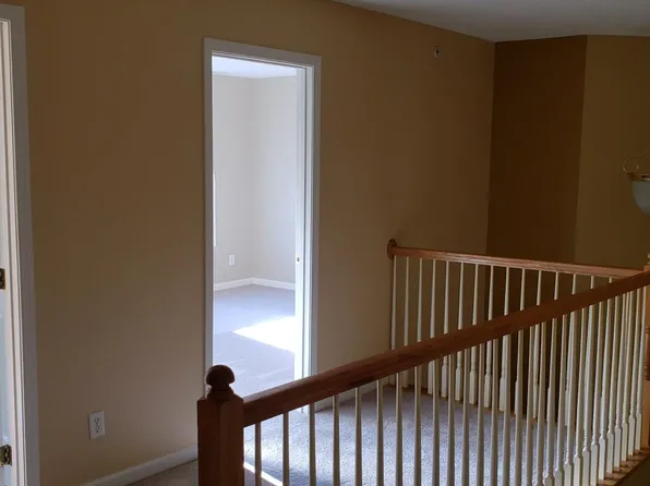 2911 Stratford Way, Willoughby Hills, OH 44092