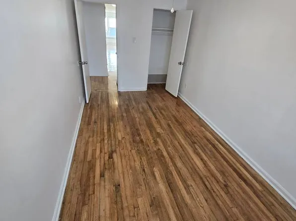 333 East 53rd Street image 15 of 17